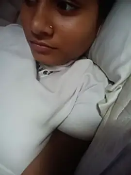 SANDHYAHOTKUMARI's Live Chat Room