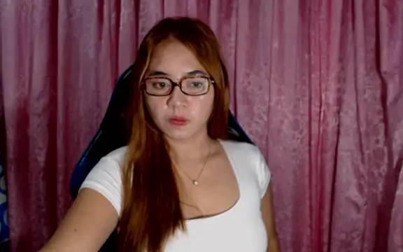 onlymaes_19's Live Chat Room