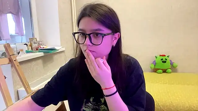 SaintMari's Live Chat Room