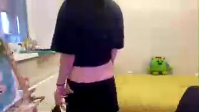 SaintMari Cameră chat live