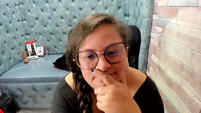 Bilik Sembang Langsung Sarah_Boobs_