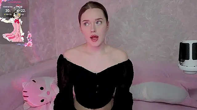 Omidodomi Adlı Modelin Canlı Sohbet Odası