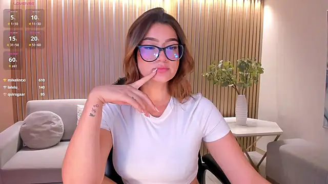 BellaThompsonX Cameră chat live