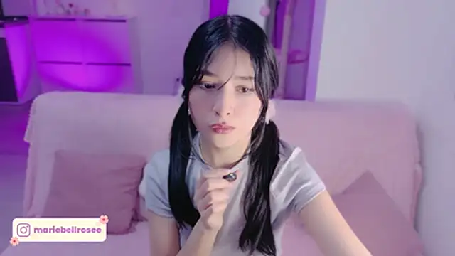 Sala de chat en directo de Blush_Marie