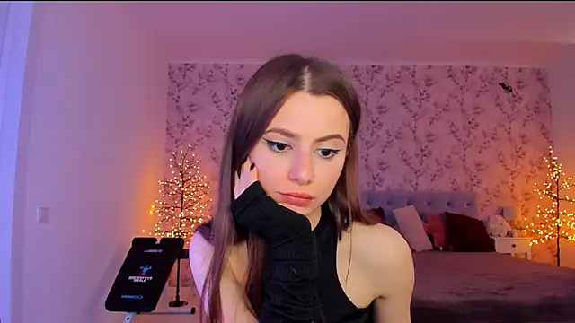 Hot_Molly5 Adlı Modelin Canlı Sohbet Odası