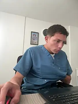 Chat soba uživo modela santiObrero