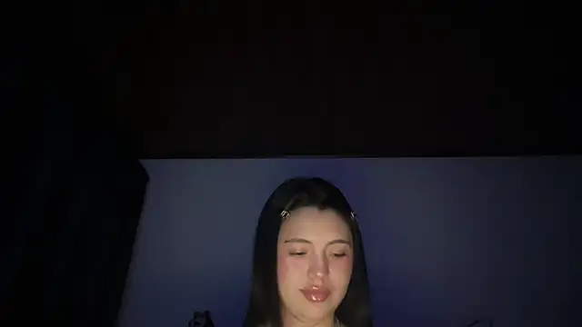 Hotte_een's Live Chat Room
