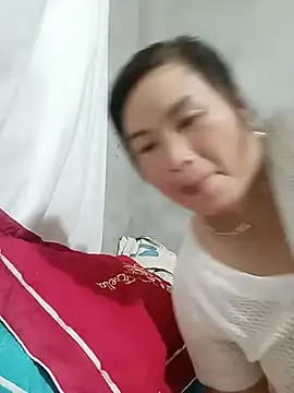 nana_nana99 – Naživo chatovacia miestnosť