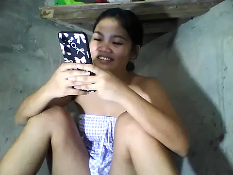 PinaySkinnyJust18n Live chat-huone
