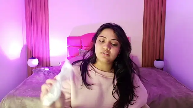 IvonneRoss_n Live chat-huone