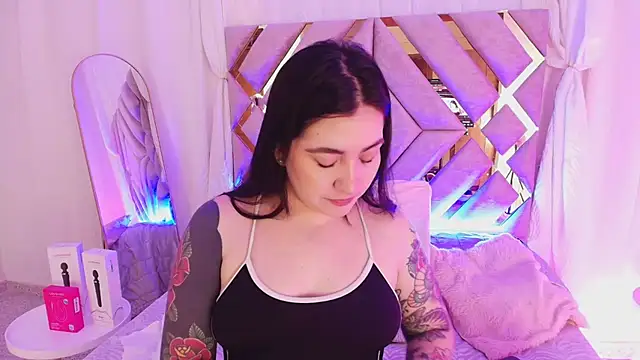 KathiaJenner's Live Chat Room