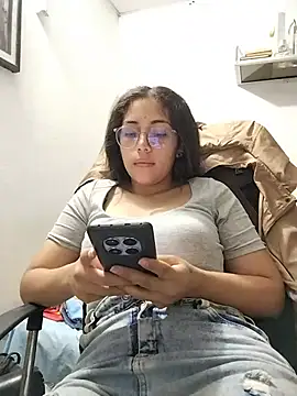 cristal_adams11 Live Chatrum