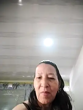 RosseLaure's Live Chat Room