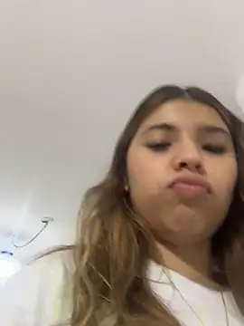 Sala de chat en directo de baddieasiantv