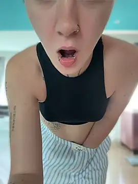 Chat soba uživo modela IceMur