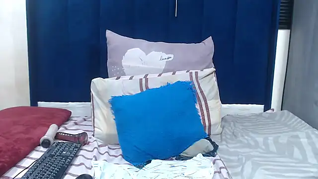 Bitchyafro live-chat rom