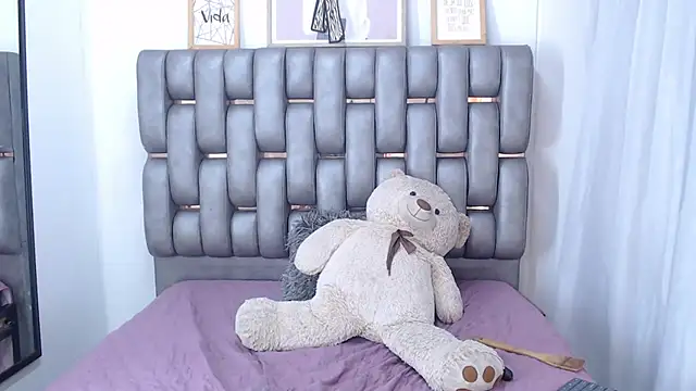 Živá chatovací místnost Miia_Rosee_