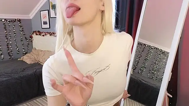Naomi_Demio 실시간 채팅방