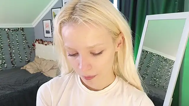 Naomi_Demio Live Chatraum