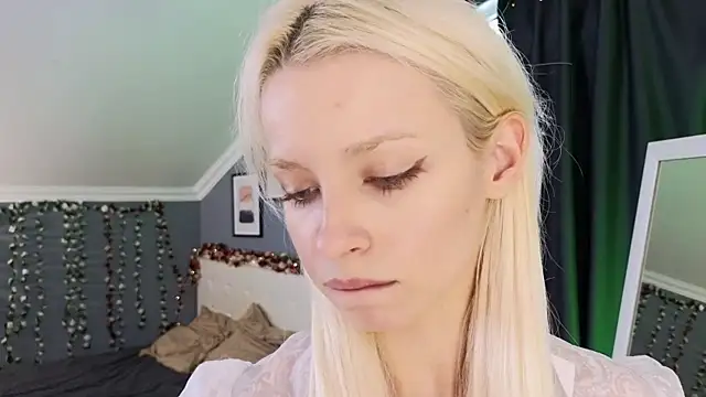Naomi_Demio's Webcam Show