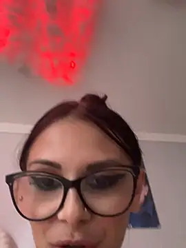 HiddendesireXO01 – live chatrum