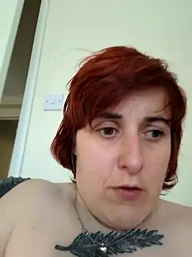 Tiara_XOX Live Chatraum