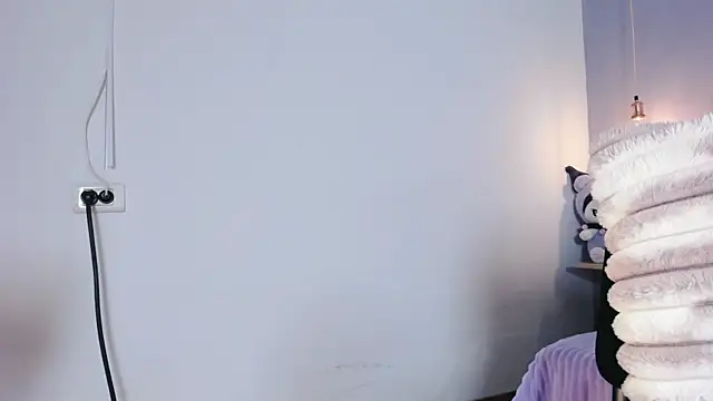 Hanna_danniels' Live Chat Room
