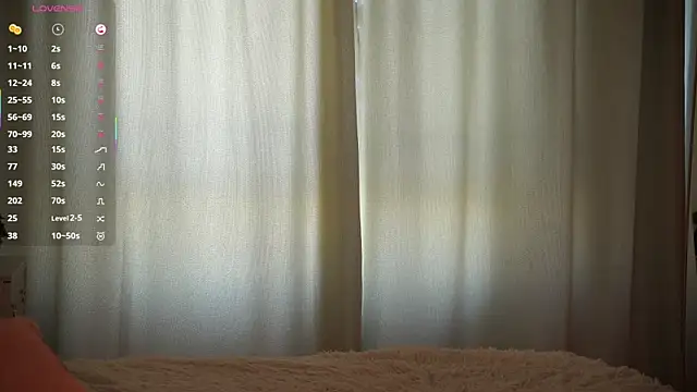 OssieCrews Cameră chat live