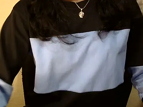 Khushi_v Cameră chat live