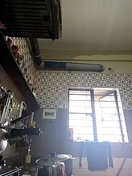 noty_girl2 Live Chatraum