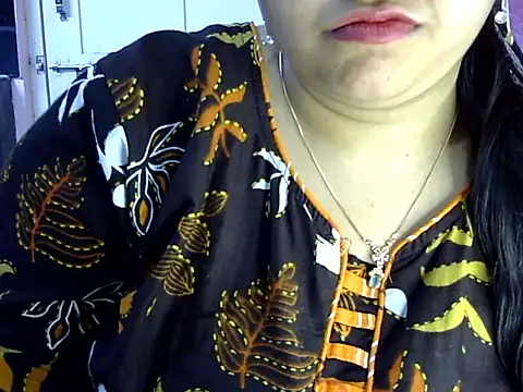 Chat ao vivo de Cute_Aliyaa