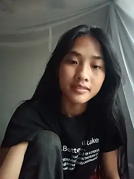 Hoa-tuylip's Live Chat Room