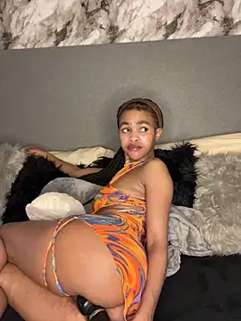 Živá chatovací místnost Hot_Mess18