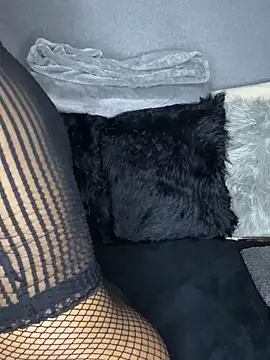 Hot_Mess18 élő chatszobája