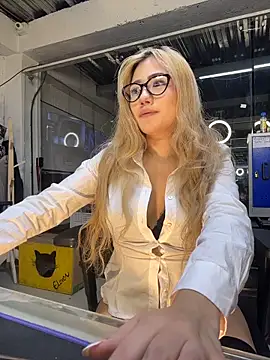 Aby_breslin Adlı Modelin Canlı Sohbet Odası