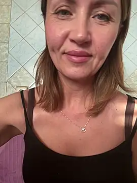 Phòng Chat Trực Tiếp RainyAngel17