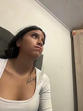 Sala de chat ao vivo de CELESTE_-EC