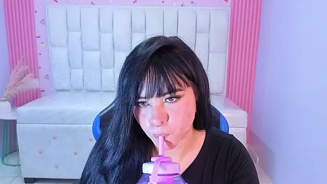 sarita_09_s Adlı Modelin Canlı Sohbet Odası