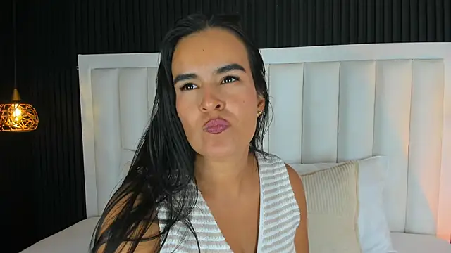 LucieMillerr – live chatrum