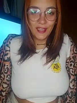 Živá chatovací místnost kuramaqueen
