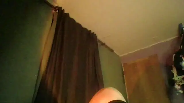 Virtual_nekoo élő chatszobája