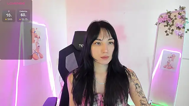 AliceeinWonderlanddd – live chatrum