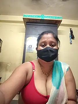 Curvy_Trisha's Live Chat Room