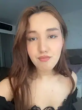 Anna_Elfii Adlı Modelin Canlı Sohbet Odası