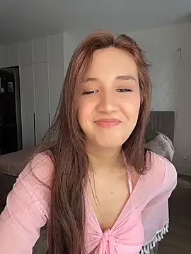 غرفة دردشة Anna_Elfii المباشرة