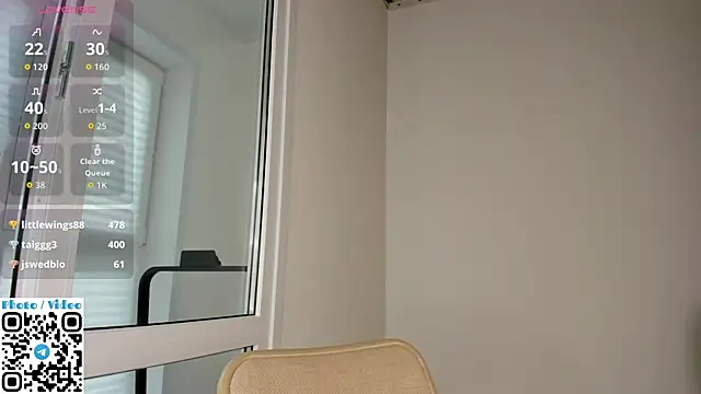 Živá chatovací místnost Helen__spark__