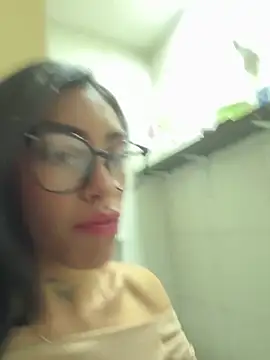 غرفة دردشة Bonny_Eva المباشرة