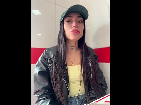 Bonny_Eva's Live Chat Room