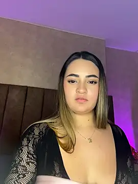 Antonella_Julieta Cameră chat live