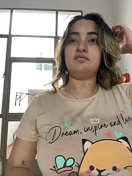 غرفة دردشة Antonella_Julieta المباشرة